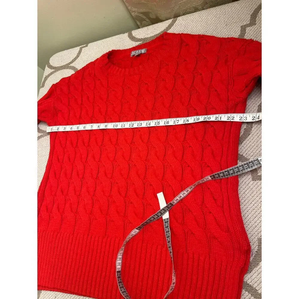 J. Crew Cotton blend cableknit side-slit crewneck sweater, style:Bm401, size s/m